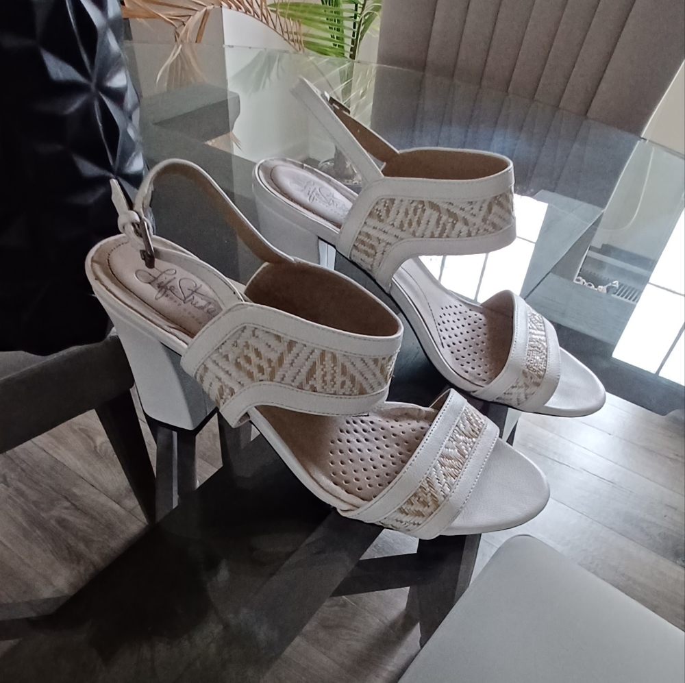 Life Stride White City Style *correction 3.75-4in* block heels, Sz10, worn 1x!